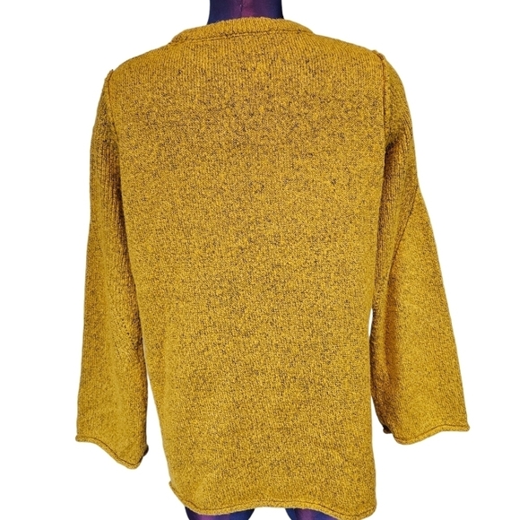 Taylor & Sage Mustard Yellow Keyhole Neck‎ Rolled Hem Sweater Size Small Women's - Picture 5 of 8